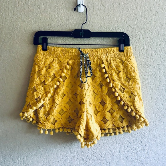 Yellow Shorts Medium! Blue b - Picture 1 of 9
